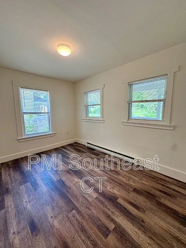 2 bed, 1.0 bath, 750 sqft, $1,575 — Photo 3