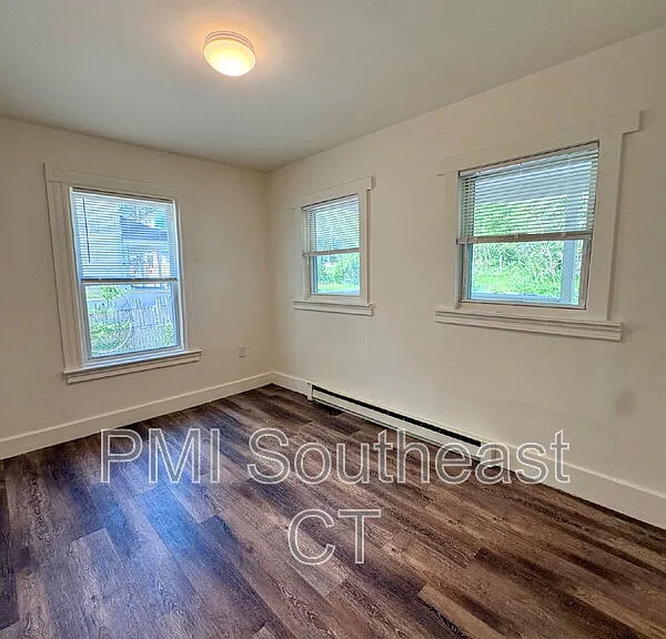 7 Griswold Ct #1 — Photo 4