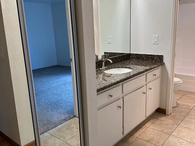 Casa Vista Apartment Homes — Photo 22