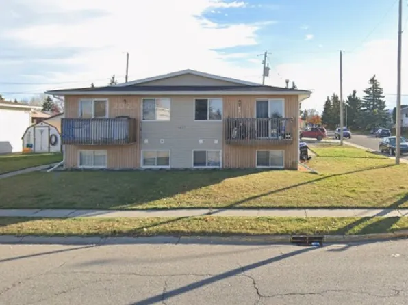 5417 57th Ave, Olds, AB T4H 1J4