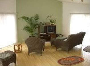 1012 Hoolaulea St, Hilo, HI 96720