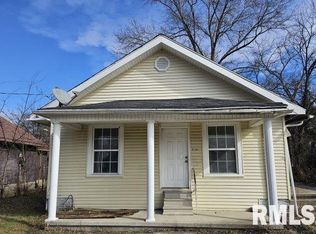 412 S Vine St, Harrisburg, IL 62946