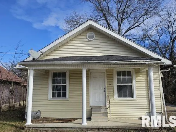 412 S Vine St, Harrisburg, IL 62946