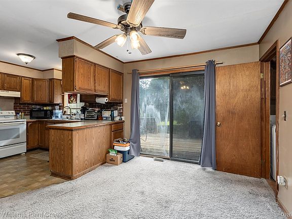 5th image of 5077 Pinckney Rd