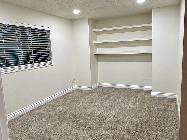 2935 Glen Craig Ct — Photo 14