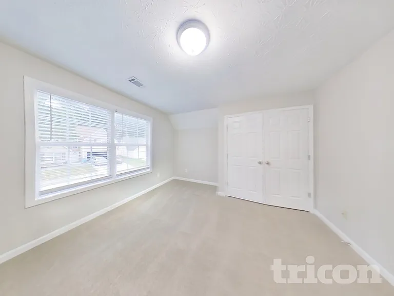 338 Shadowbrooke Cir — Photo 14