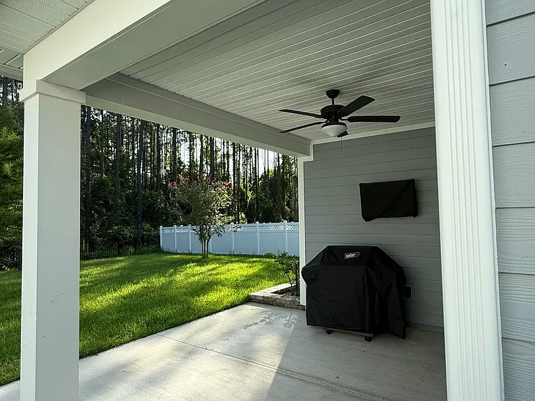 323 Holly Forest Dr — Photo 8