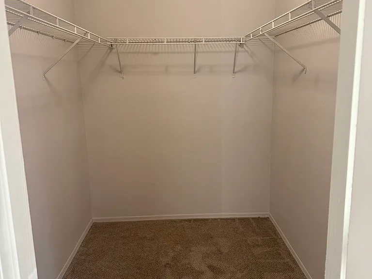 2300 Pembrook Dr #1 — Photo 13