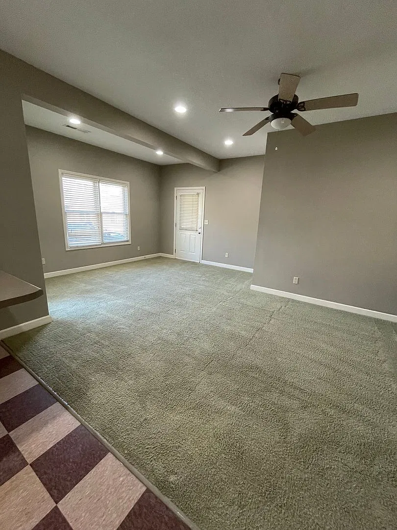 2100 Cherry Hill Dr. — Photo 4