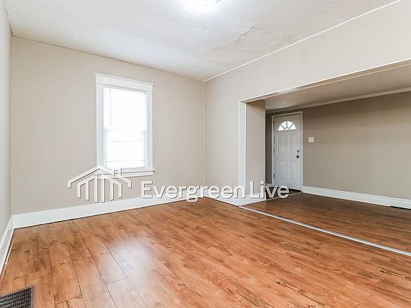 4th image of 3533 Marshall Ave