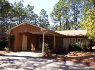 146 Knollwood Dr, Southern Pines, NC 28387