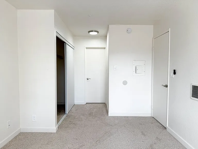 Pebblecreek Apartments — Photo 19