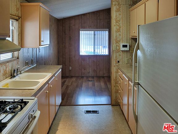 3rd image of 524 Estrella St