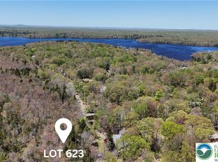 623 Laurel Rd, Pocono Summit, PA 18346