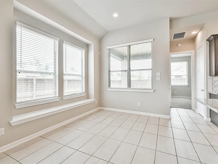 27025 Sofia Forest Dr — Photo 6