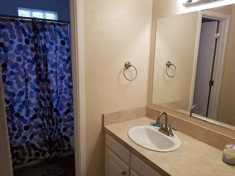 4720 63rd St — Photo 23