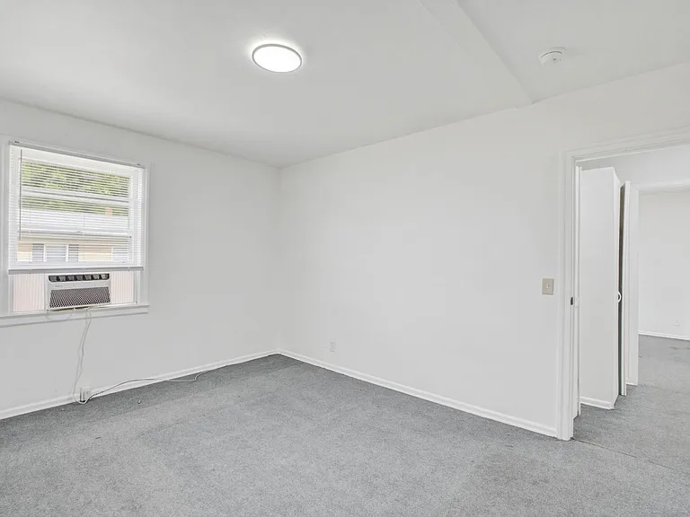 237 Broad St — Photo 29