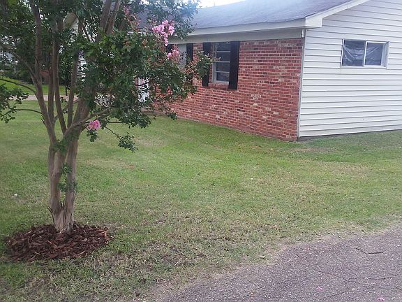 5th image of 941 Miller Dr