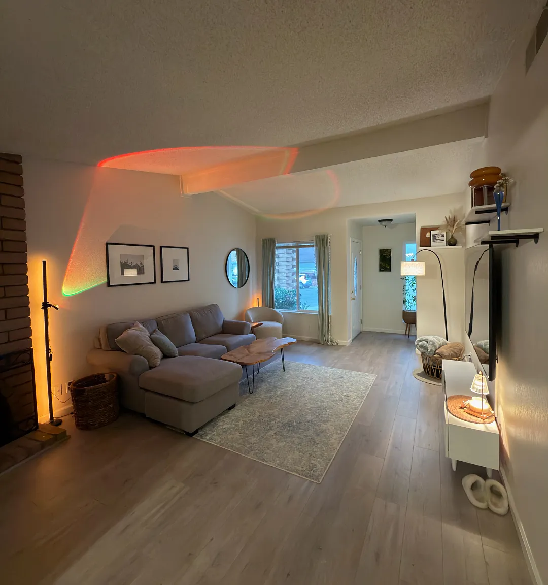 2 bed, 1050 sqft, $1,995 — Photo 3