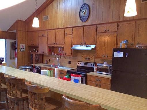 3rd image of 22850 Lakeside Dr