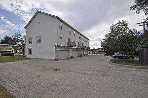 2nd image of 510 W Greenwood Ave #510