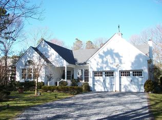 18 Willowood Ct, Westhampton, NY 11977