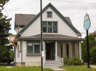 2516 Calumet Dr, Sheboygan, WI 53083