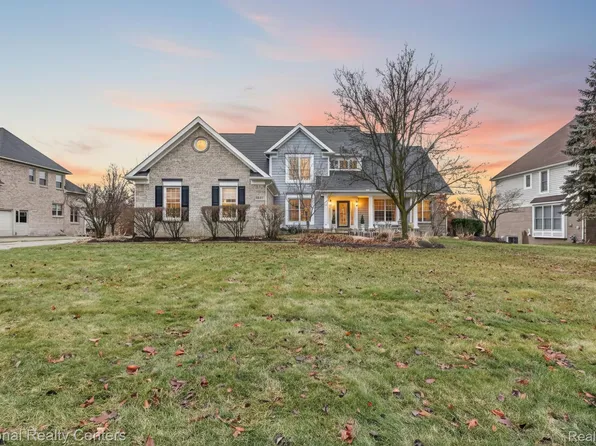 50145 Tottenham Ct, Canton, MI 48187