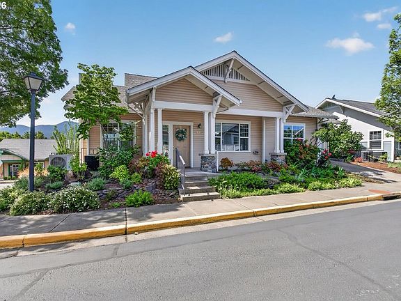2nd image of 846 Stony Point