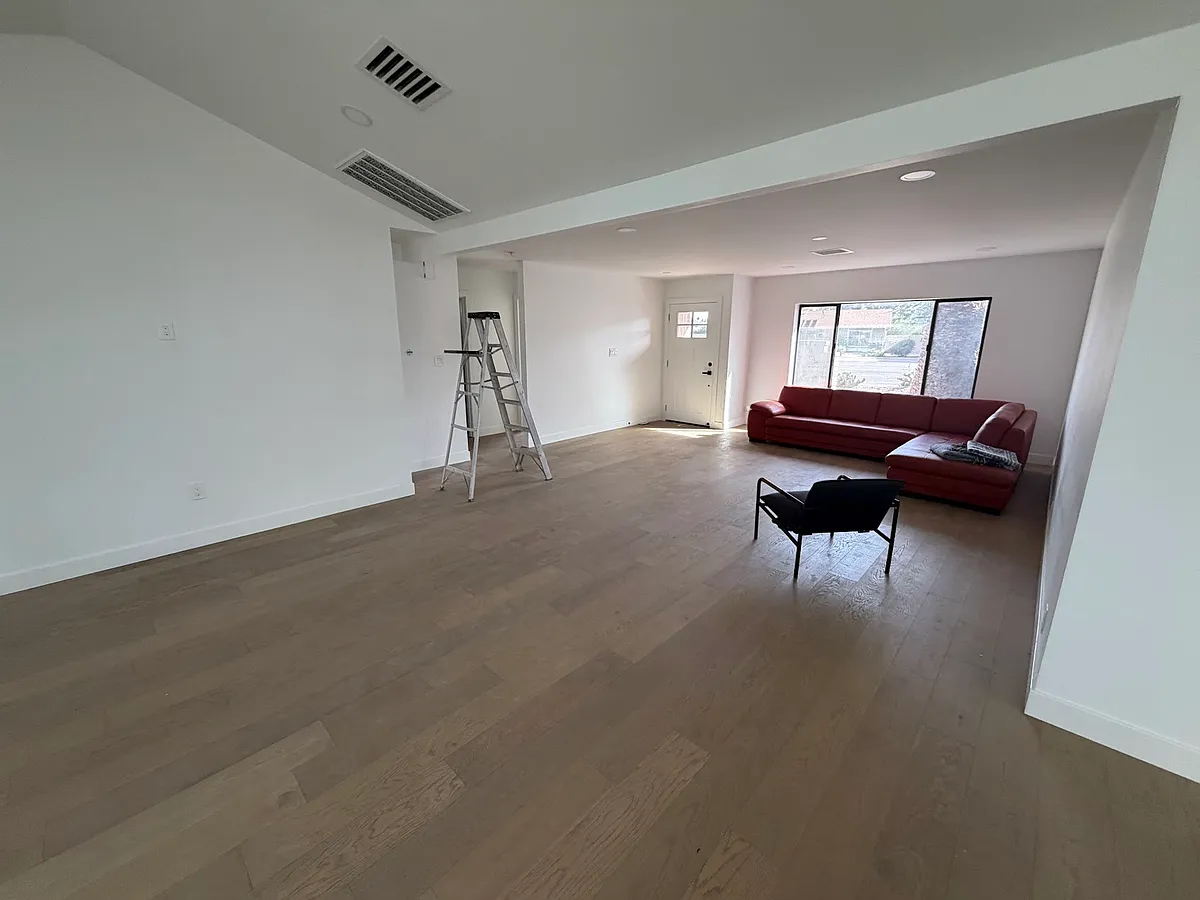Building Photo - 4912 E Columbine Dr