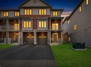 312 Humphrey St, Hamilton, ON L8B1W5