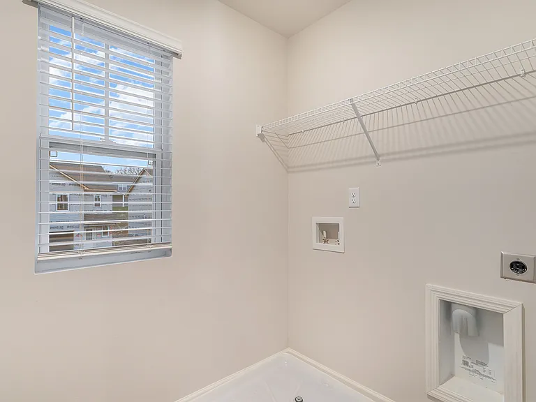 1052 Baltusrol Ln — Photo 22