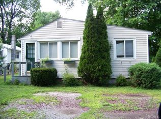 16 Rosedale Rd, Kent Lakes, NY 10512