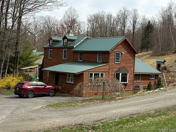 2nd image of 296 Winchell Mountain Road