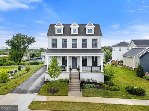 8656 Anderson Ave, Marshall, VA 20115