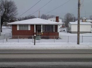 202 Main St, Fairview, WV 26570