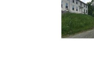 26 Harvey St, Dover Foxcroft, ME 04426