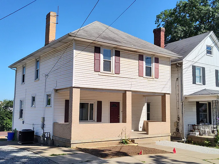 718 Montour St — Photo 1
