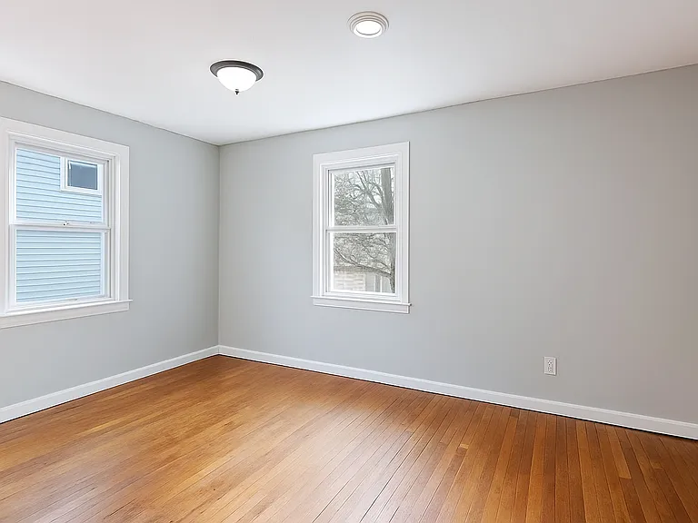 713 Emerson Ave — Photo 13