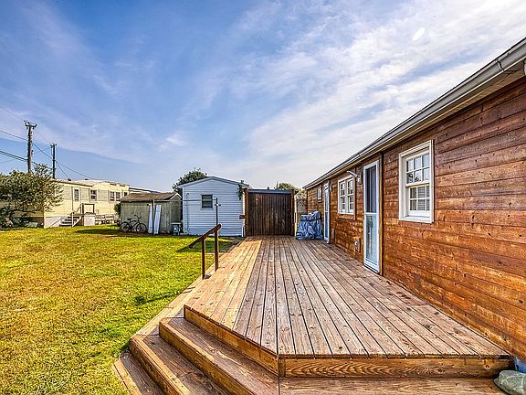 636 Marlin Ave, Montauk