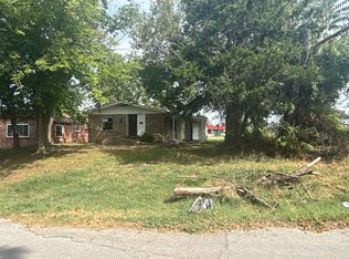 203 W 3rd Ave, Bristow, OK 74010