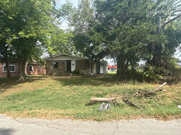 203 W 3rd Ave, Bristow, OK 74010