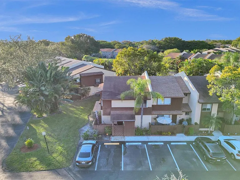 1233 Hampton Blvd — Photo 39