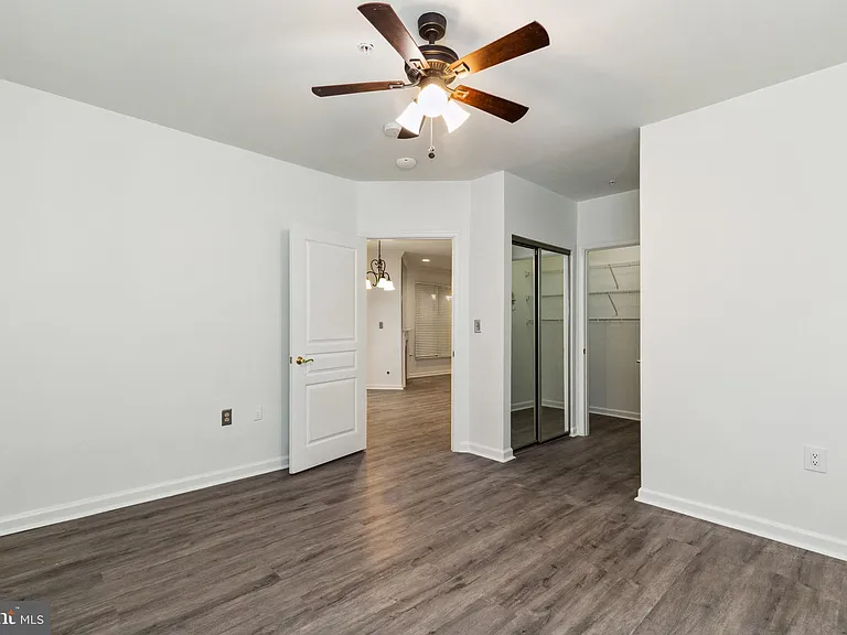 12915 Alton Sq #114 — Photo 18