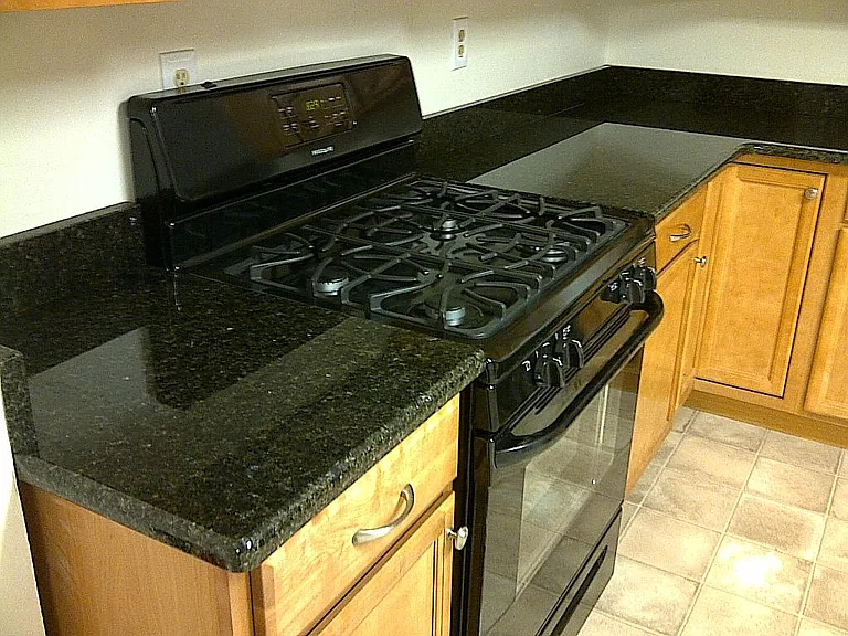 409 W Lincoln Ave — Photo 4