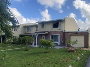6242 SW 7th St, Pompano Beach, FL 33068