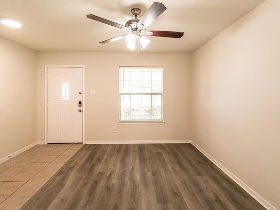 3rd image of 19307 Arrow Grand Ct