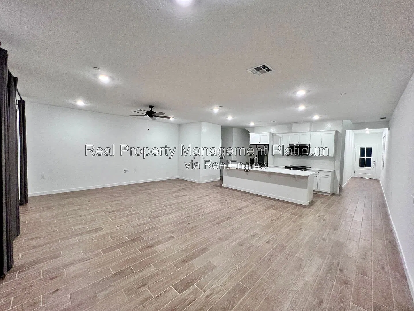 4 bed, 3.0 bath, 2116 sqft, $2,995 — Photo 3
