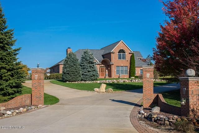 1st image of 68799 Alice Ln