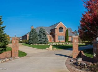 68799 Alice Ln, Niles, MI 49120